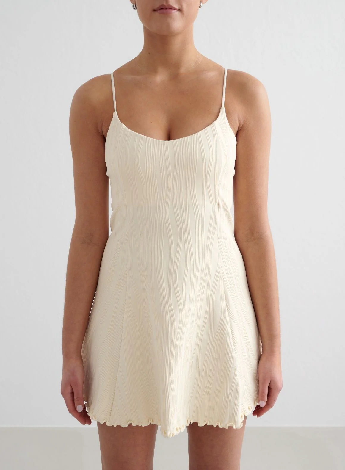 Almond White Tulip Dress - Image 3