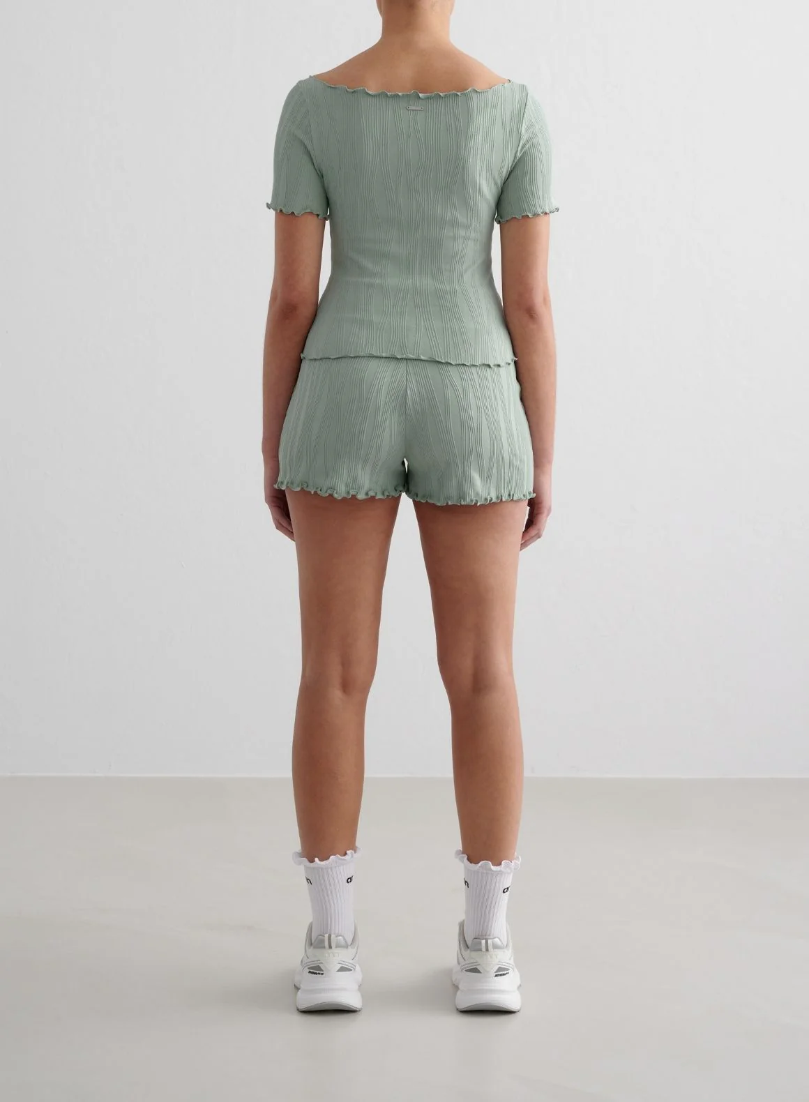 Aqua Tulip Short Sleeve Top - Image 4