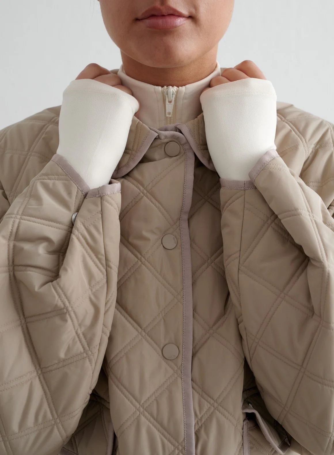Beige Quilted Femme Jacket - Image 6