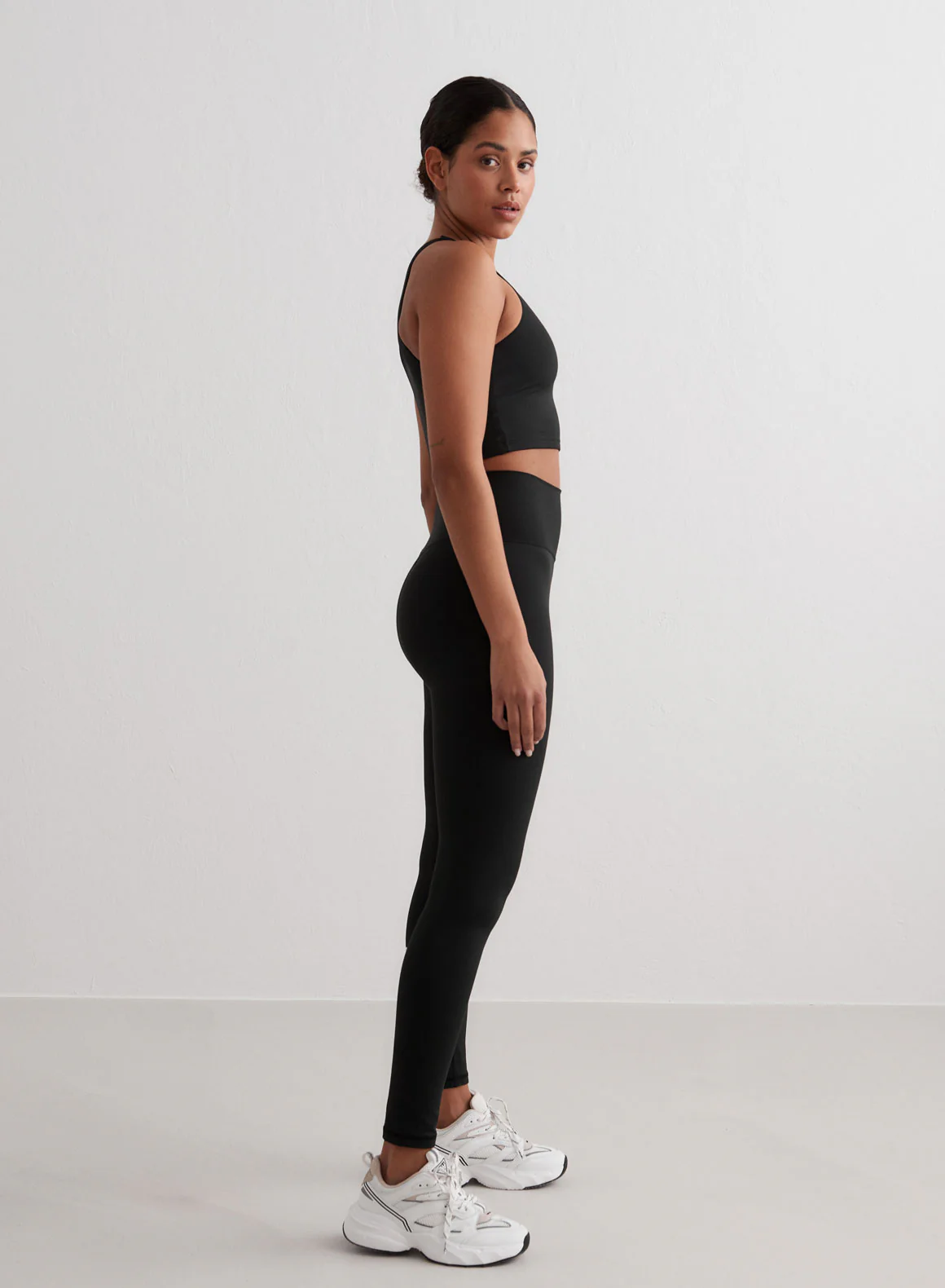 Black Edge Core Tights - Image 5