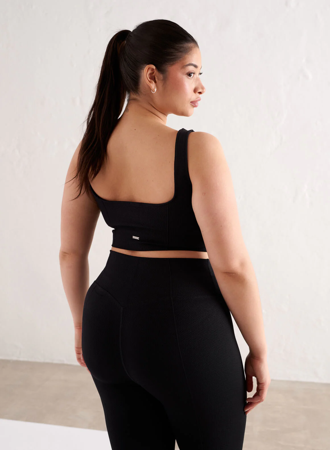 Black Luxe Seamless Bra - Image 10