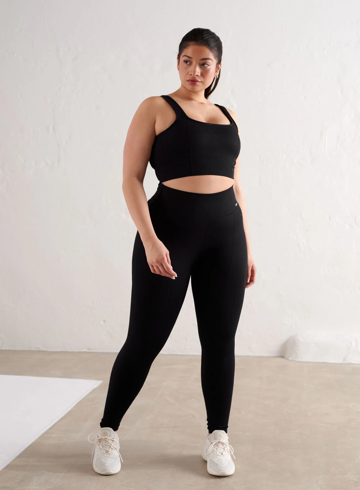 Black Luxe Seamless Bra - Image 11