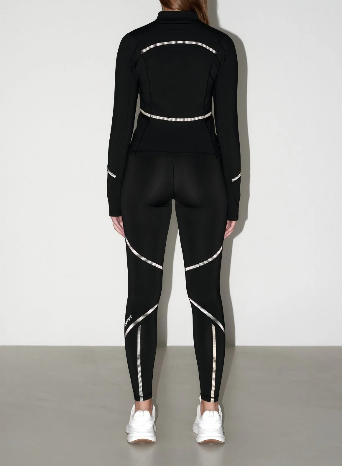 Black Reflective Warming Zip Jacket - Image 4