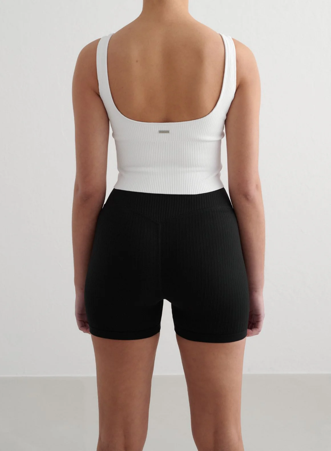 Black Ribbed Seamless Midi Biker Shorts - Image 3