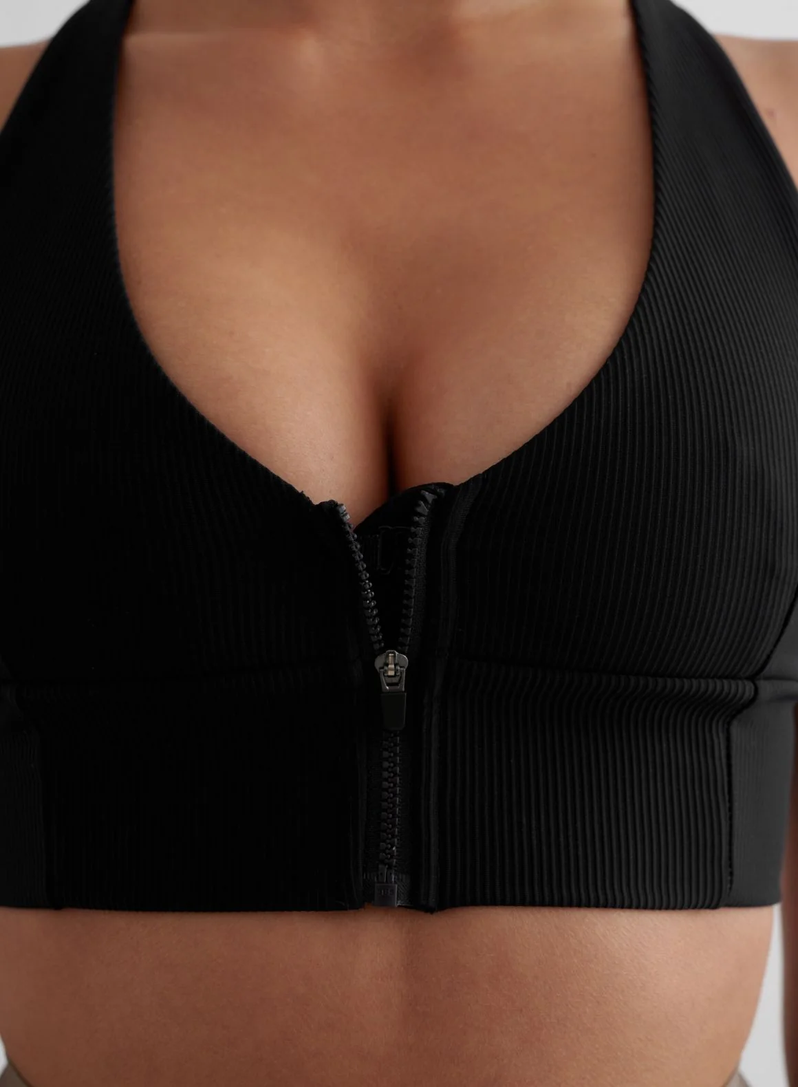 Black Ribbed Performance Zipped Bra - Image 3