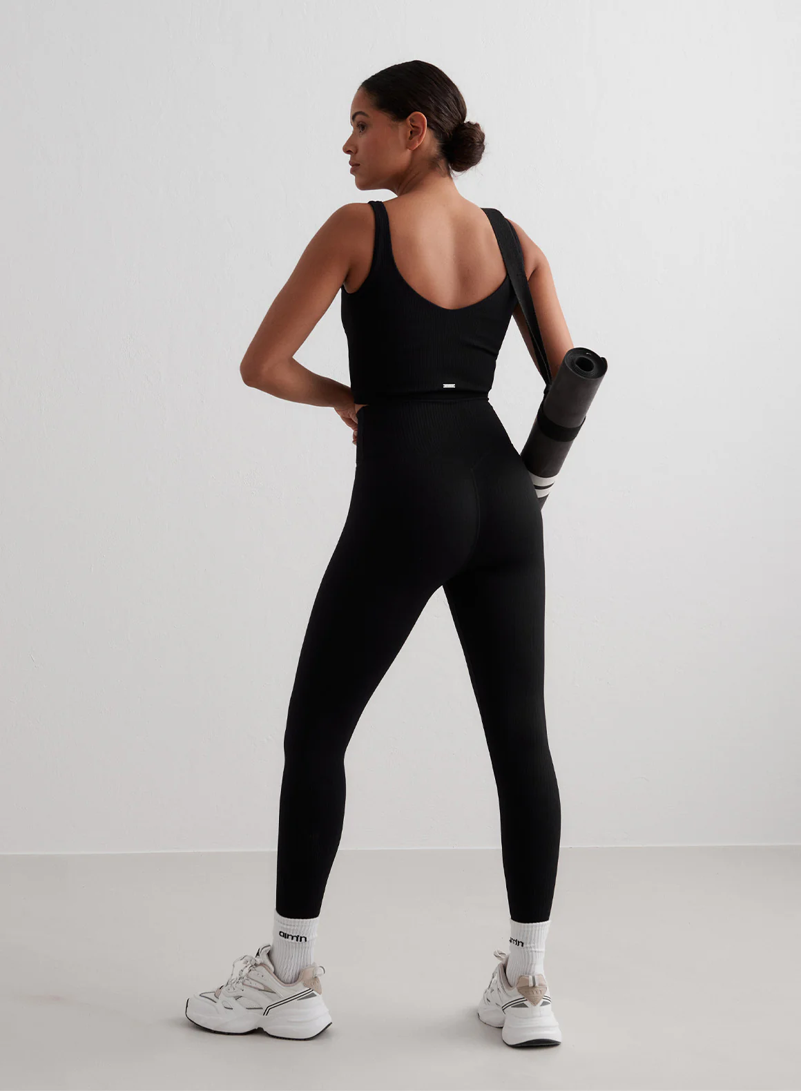 Black Ribbed Seamless Bralette - Image 3