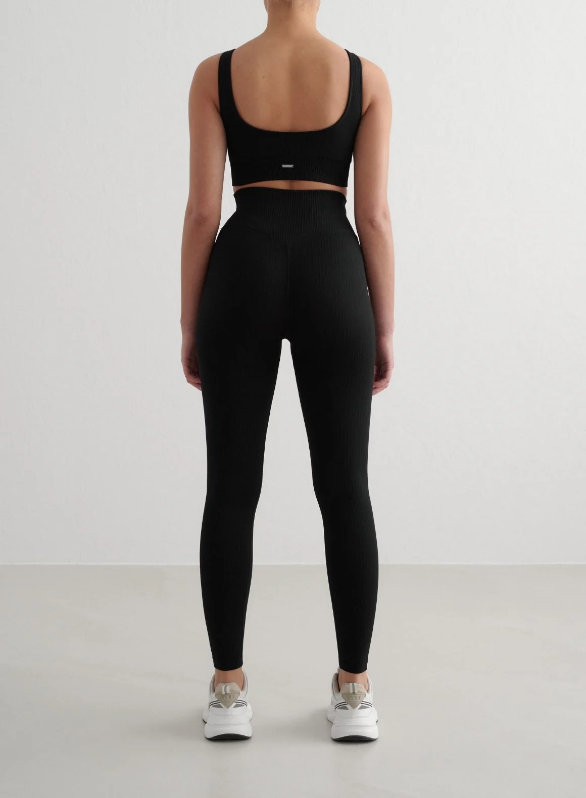 Black Ribbed Seamless Tights - Image 3
