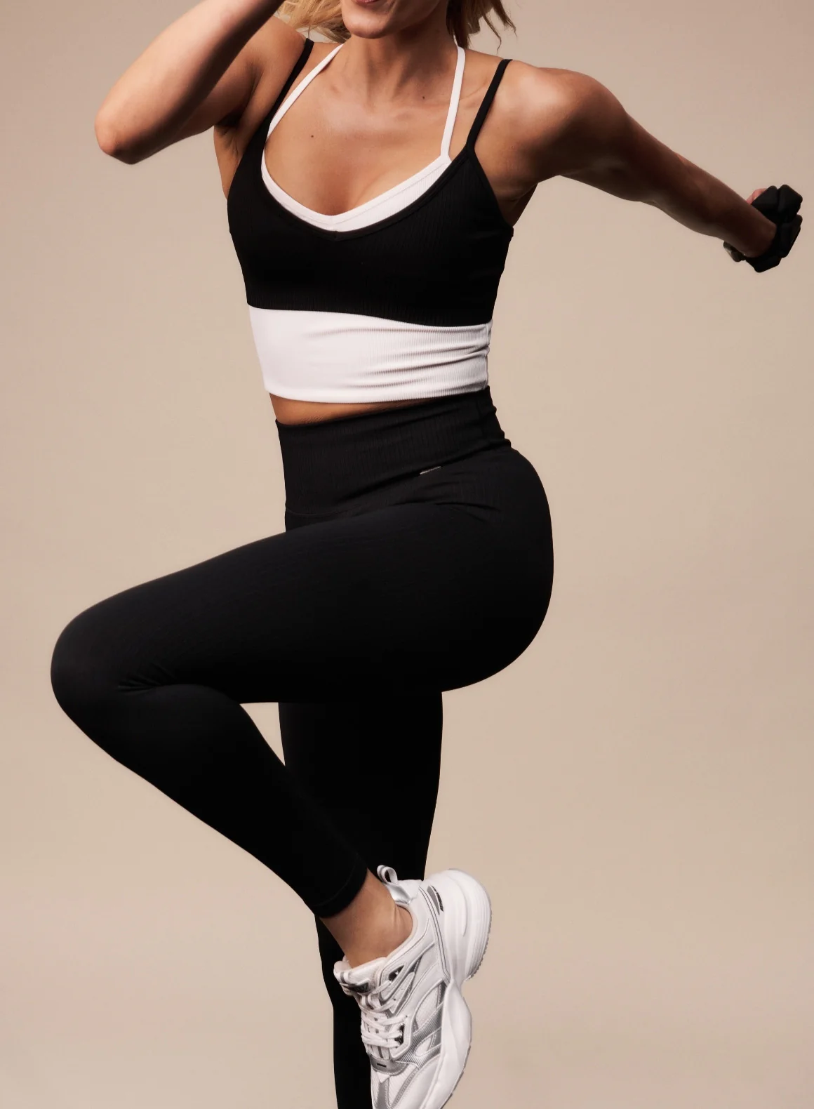 Black Ribbed Seamless Tights - Image 6