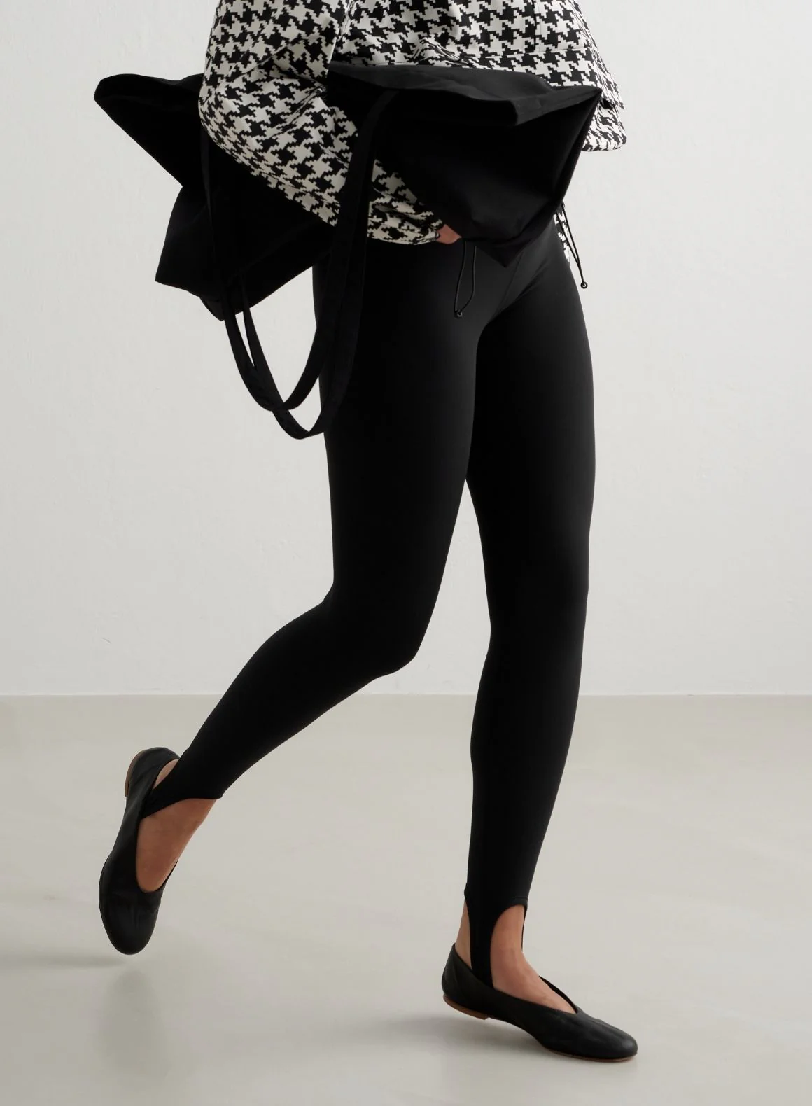 Black Sense Stirrup Tights - Image 7