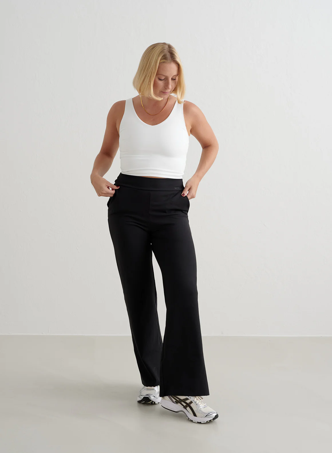 Black Sense Wide Petite Pants - Image 6