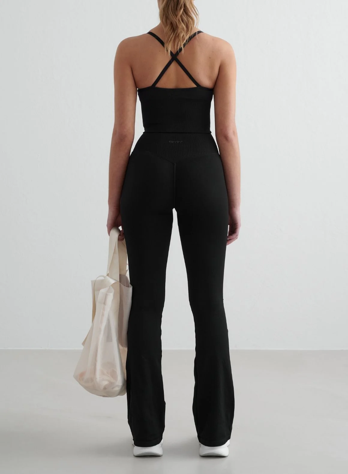 Black Shape Seamless Cross Back Bralette