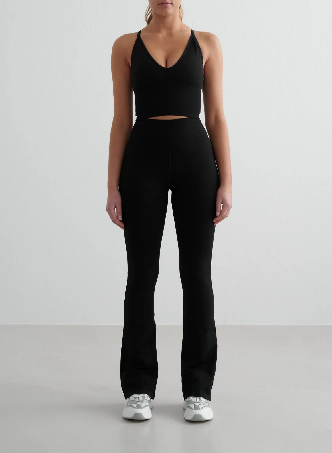 Black Shape Seamless Flare Tights - Image 11