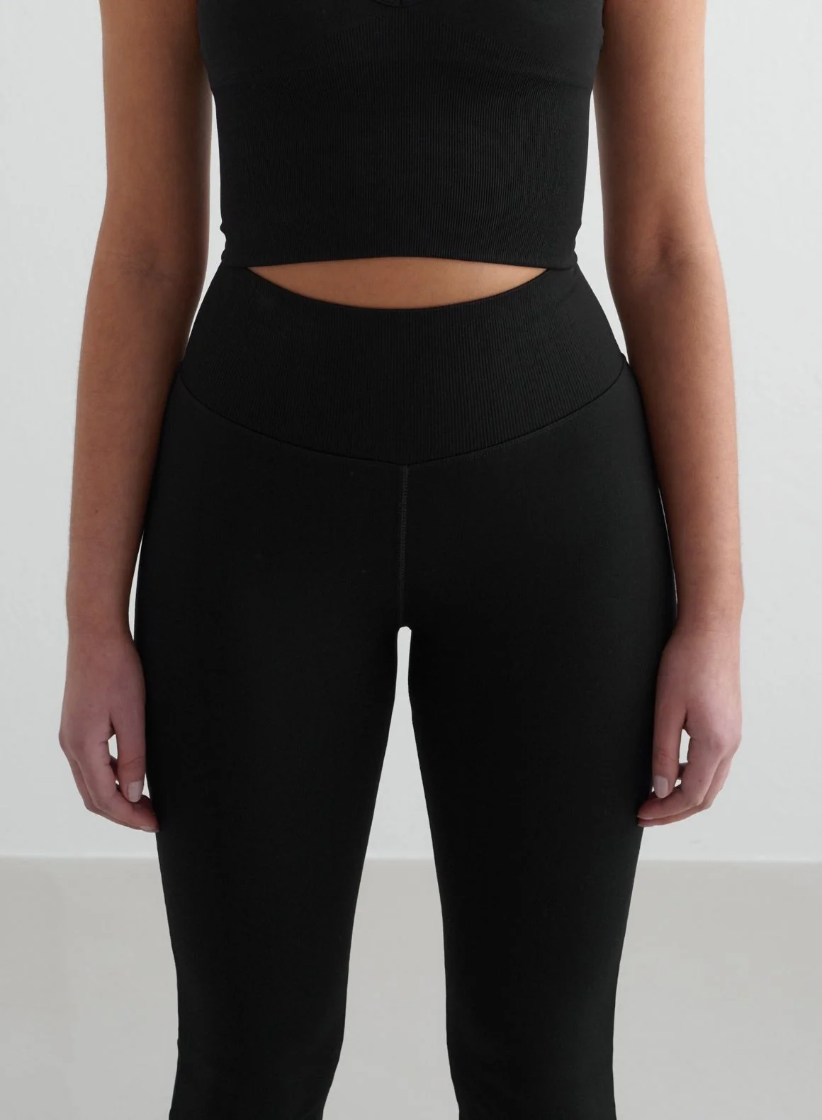 Black Shape Seamless Flare Tights - Image 3