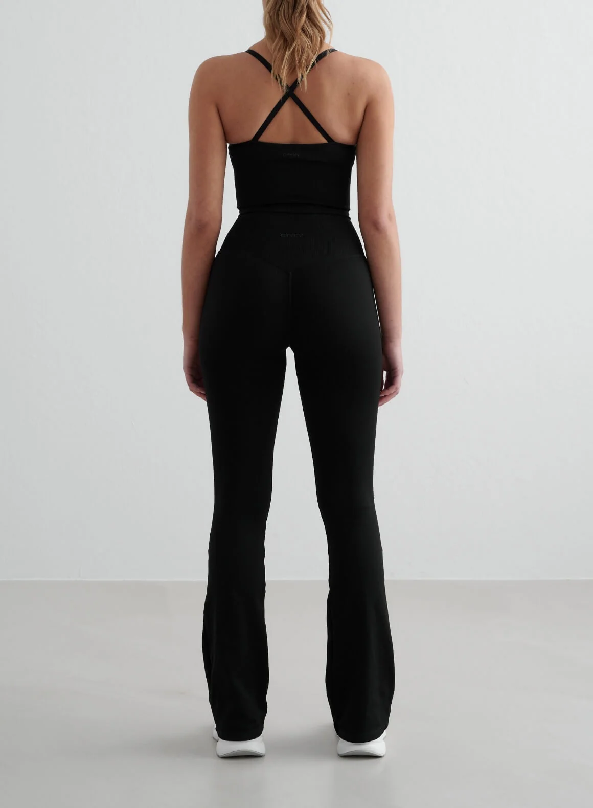 Black Shape Seamless Flare Tights & Cross Back Bralette Set - Image 2