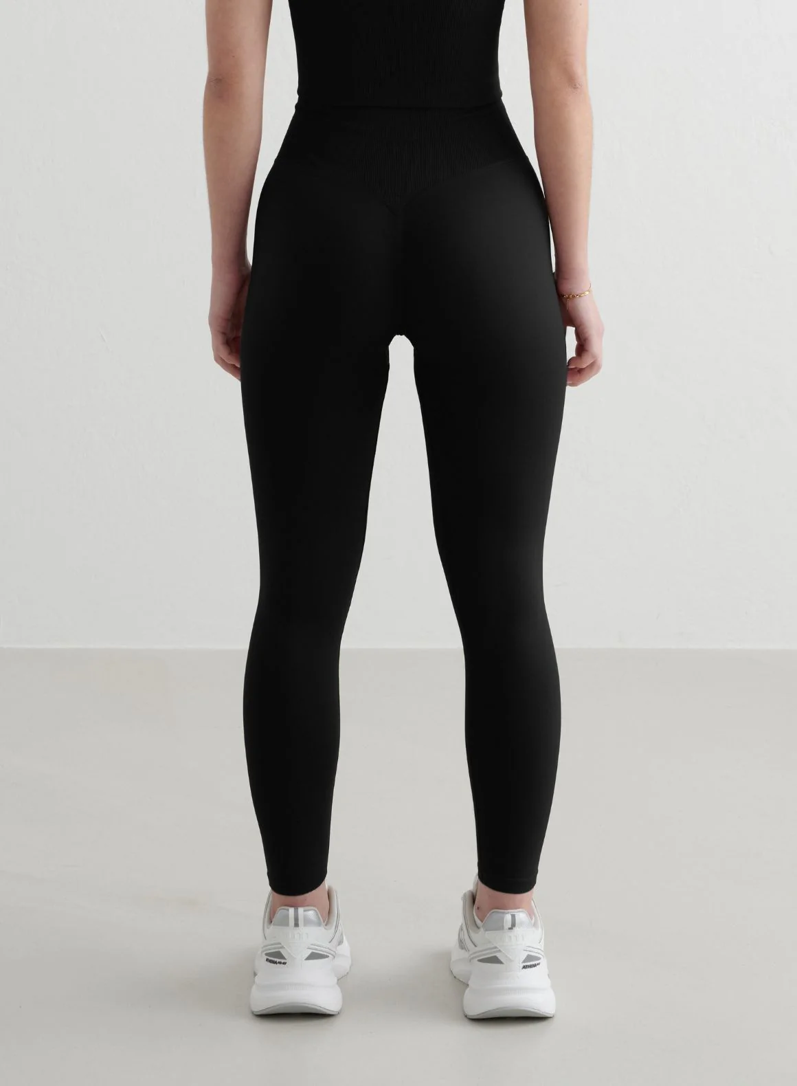 Black Shape Seamless Petite Tights - Image 2