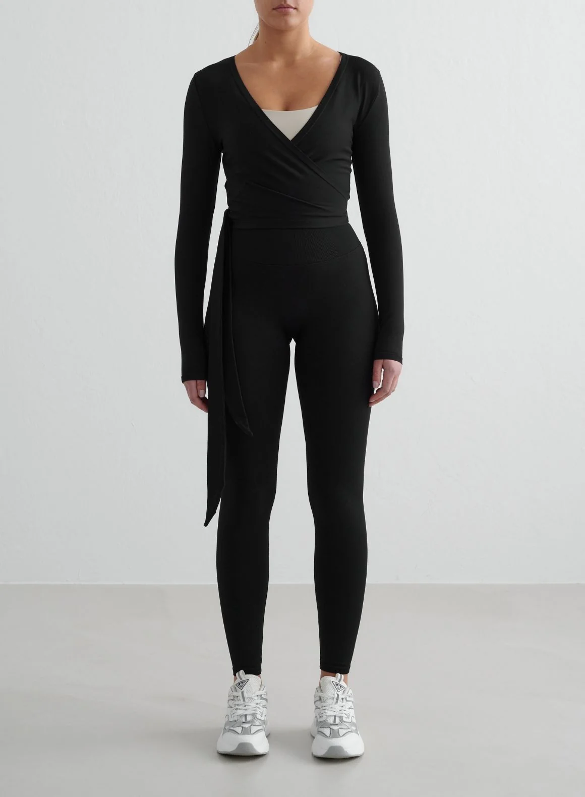Black Shape Seamless Wrap Long Sleeve - Image 4