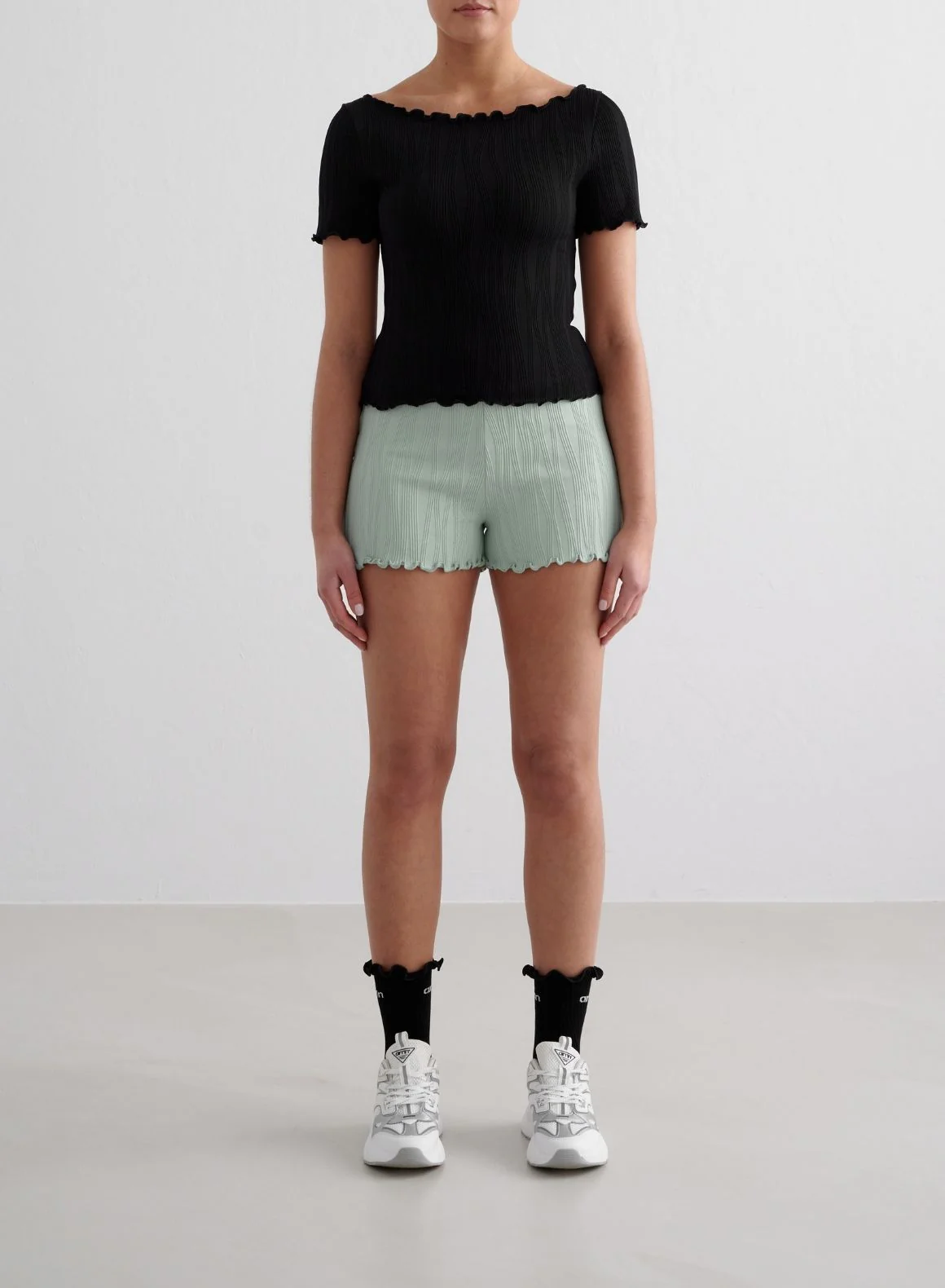 Black Tulip Short Sleeve Top - Image 3