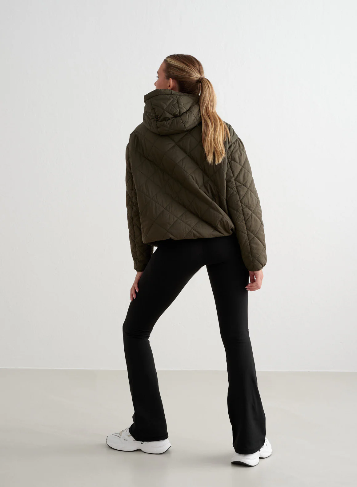 Black Warming Flare Tights - Image 3