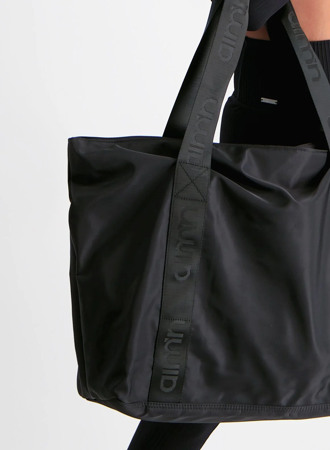 Black Weekend Bag - Image 3
