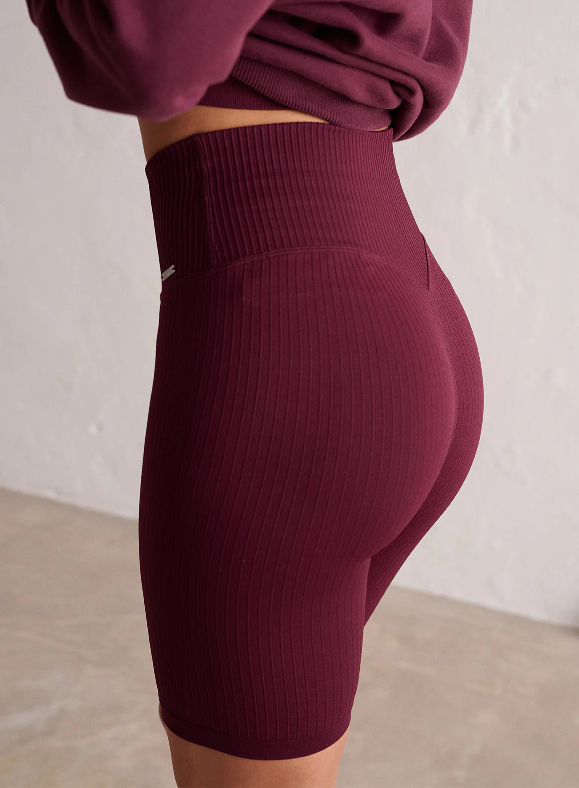 Bordeaux Ribbed Seamless Biker Shorts - Image 3