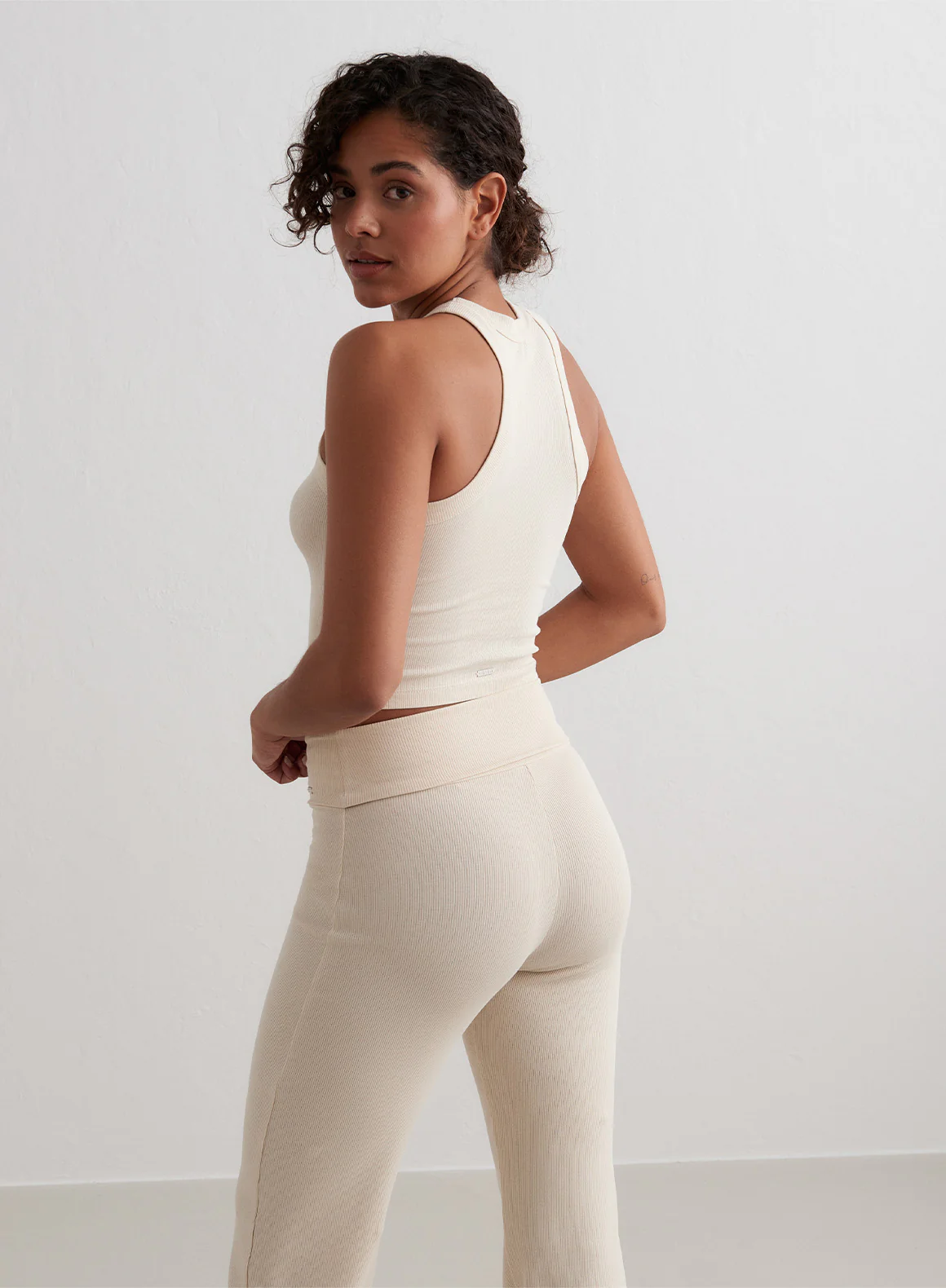 Café Au Lait Ease Ribbed Tank Top - Image 3
