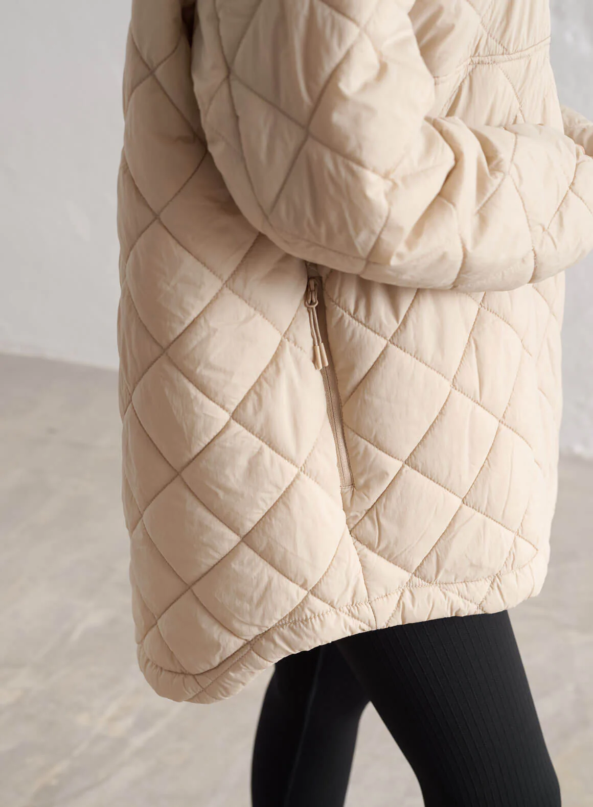 Café Au Lait Oversized Quilted Anorak - Image 6