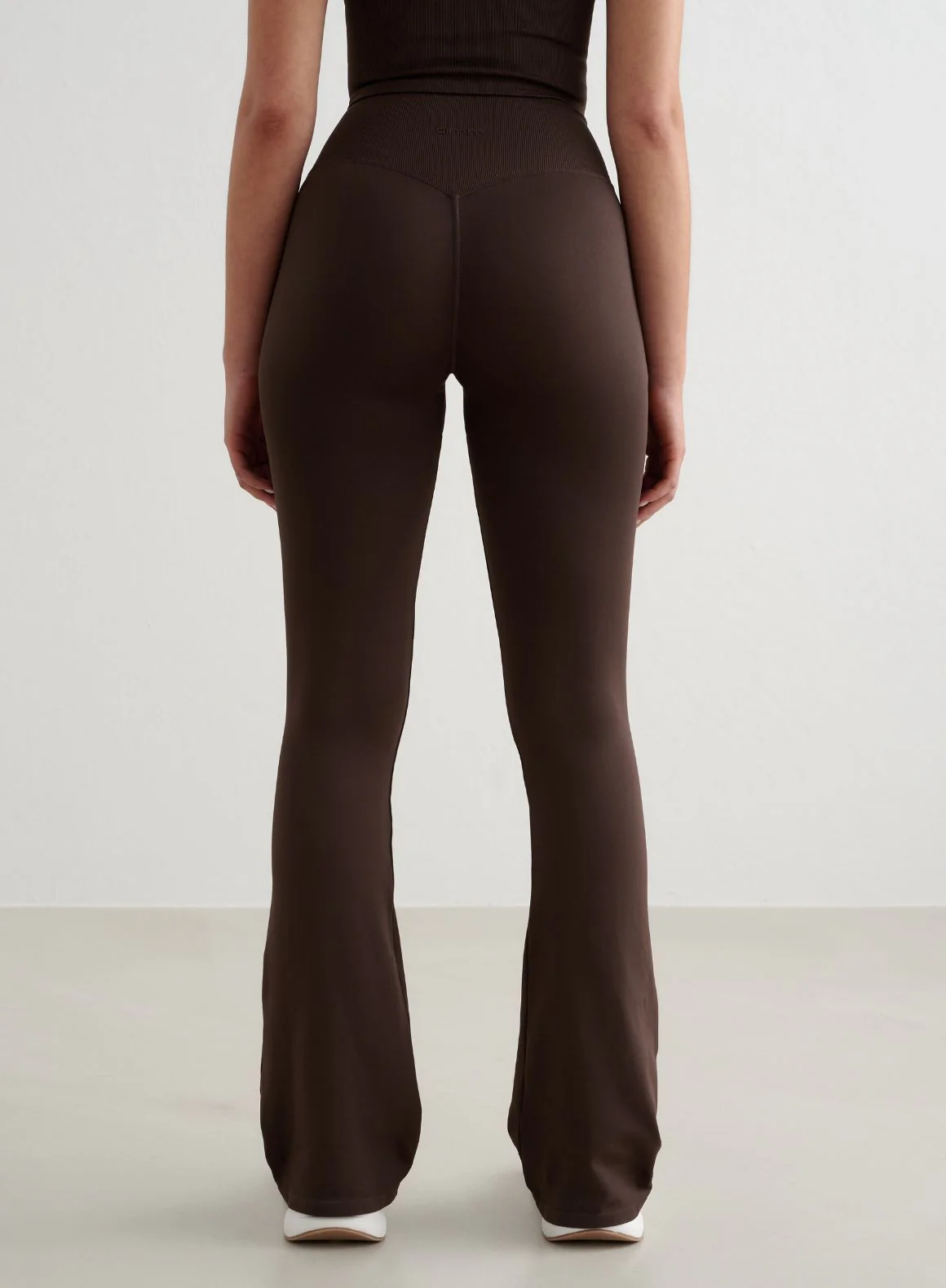 Chocolate Shape Seamless Flare Tights - Image 6