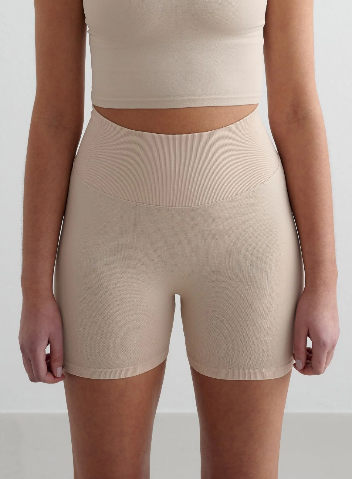 Clay Shape Seamless Hotpants - Image 5
