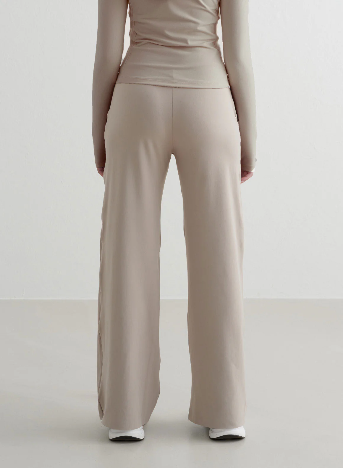 Dark Clay Sense Wide Pants - Image 3