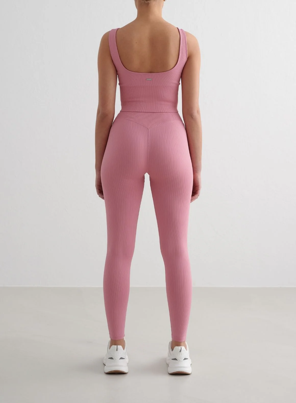 Desert Rose Ribbed Seamless Tights - Image 2