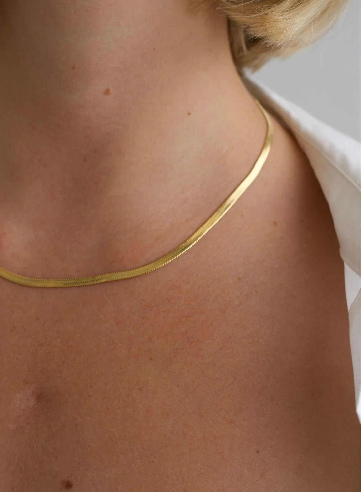 Gold Waterproof Necklace - Image 3