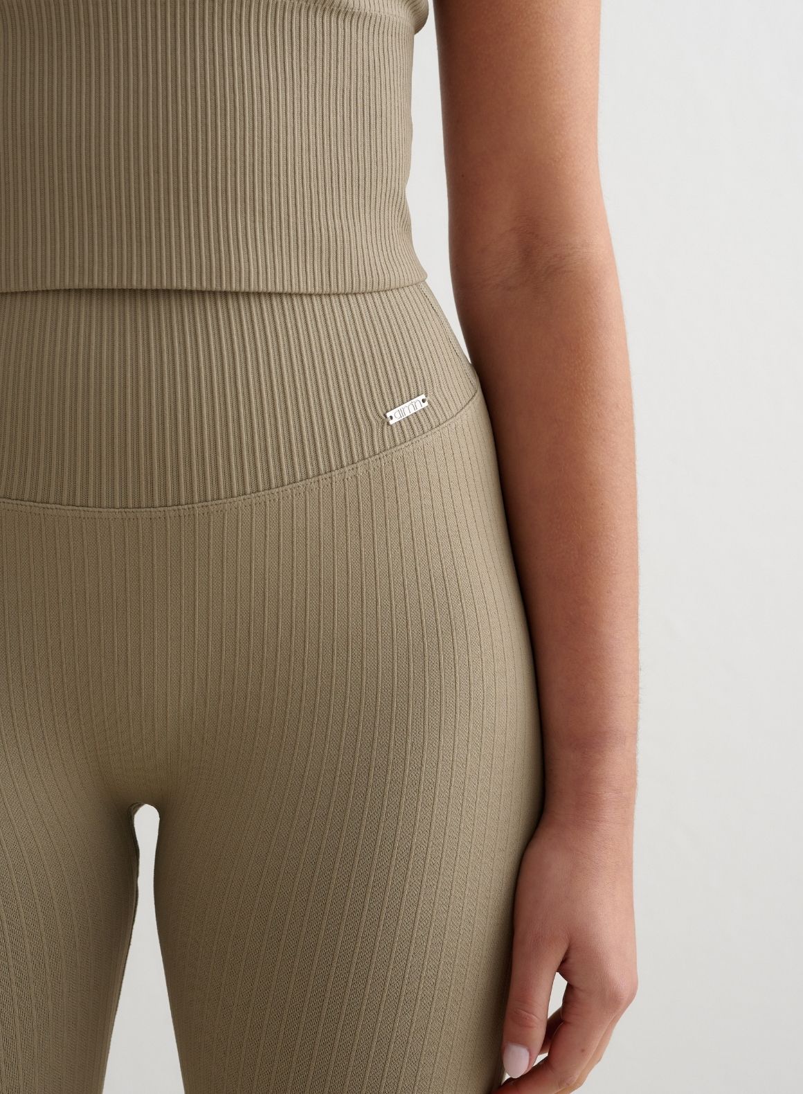 Green Tea Ribbed Seamless Tights 7/8 - Image 6