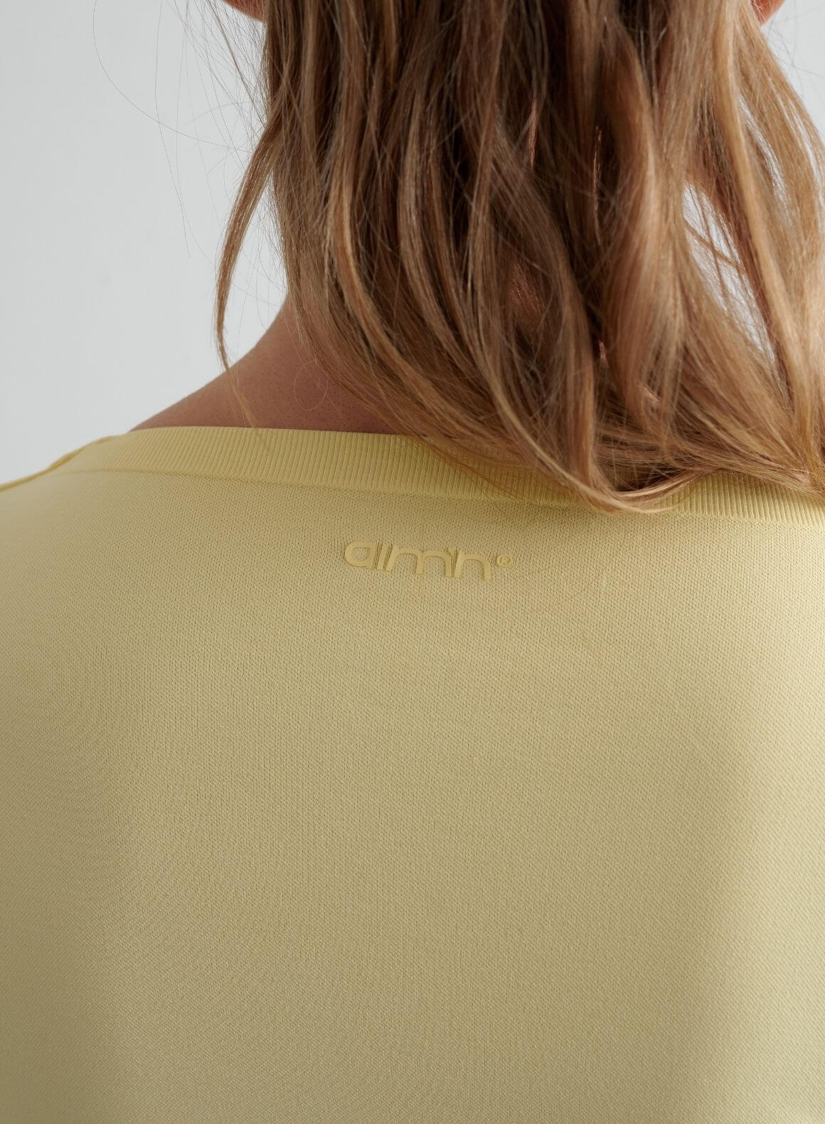 Mellow Shape Seamless Wrap Long Sleeve - Image 5