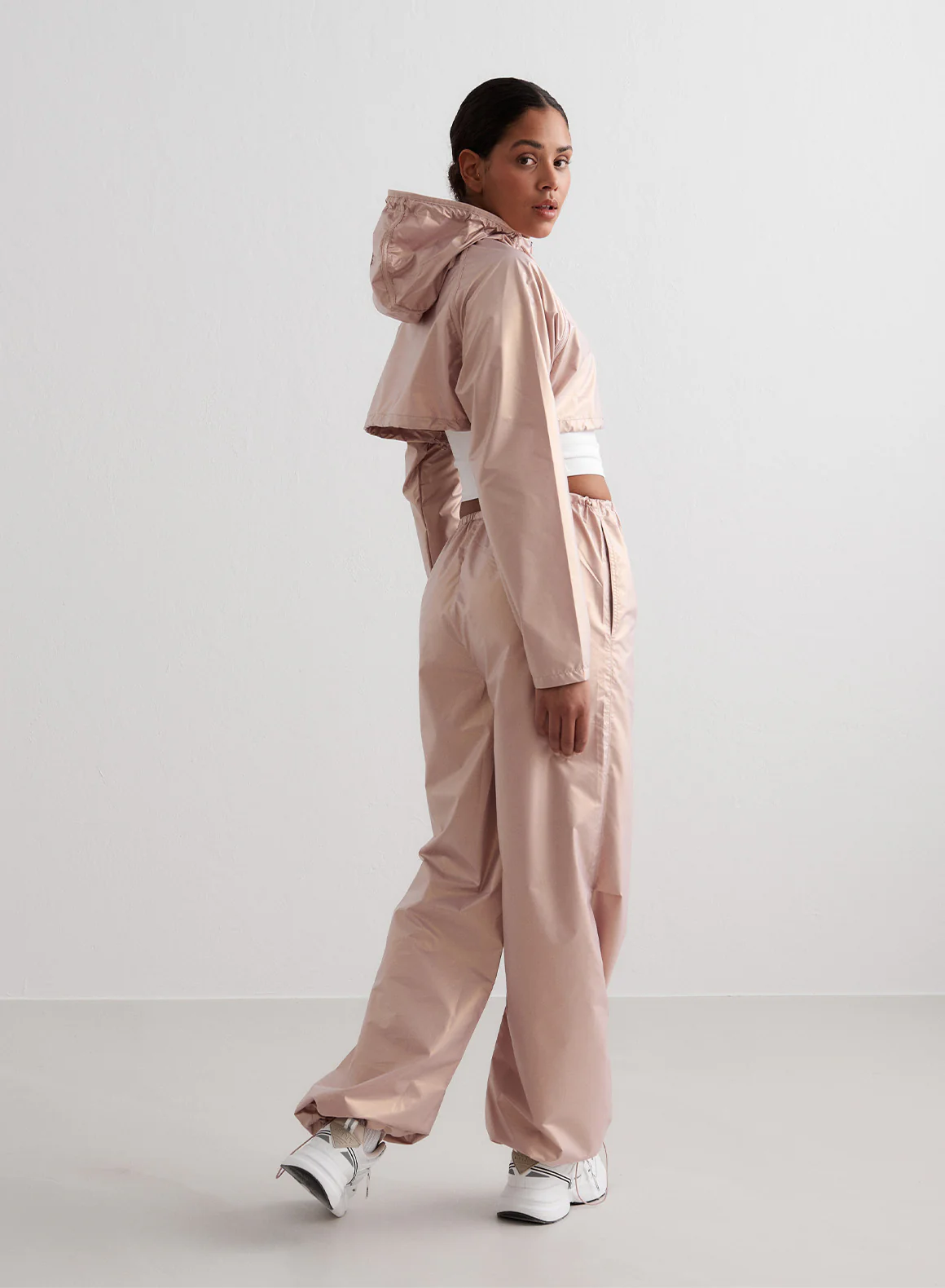 Rosé Metallic Cropped Jacket - Image 4