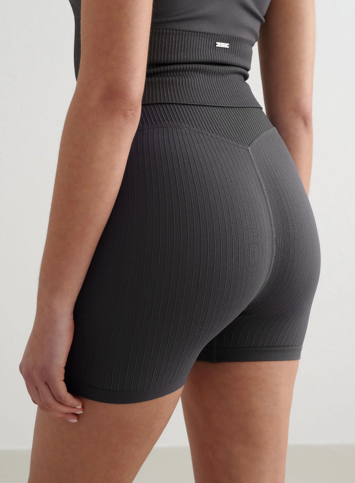 Shadow Grey Ribbed Seamless Midi Biker Shorts - Image 3