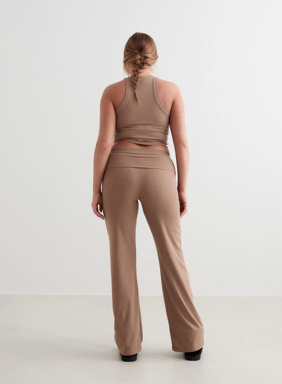Toffee Melange Ease Ribbed Pants - Image 4