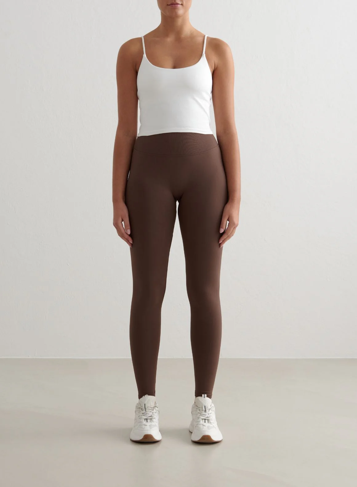 White Shape Seamless Strap Singlet - Image 3